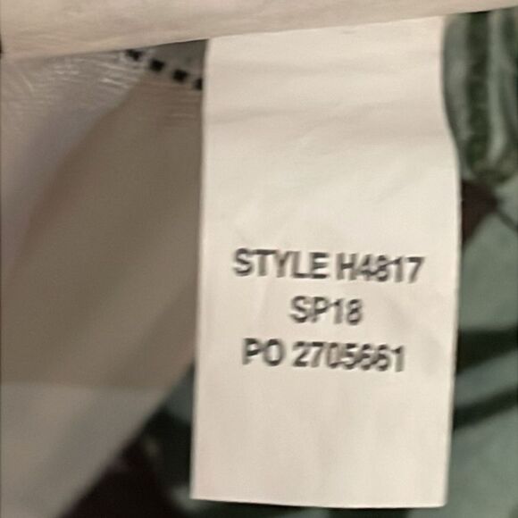 J. Crew Green and Black Hawaiian Floral Casual Button Up Shirt Mens Size Large - Picture 12 of 12